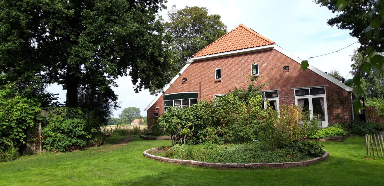 Slaaphuisjes Op Wielen Buitenwedde Westerwolde Luaran gambar