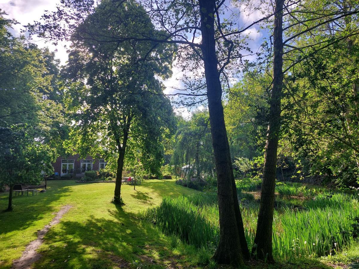 Slaaphuisjes Op Wielen Buitenwedde Westerwolde Luaran gambar