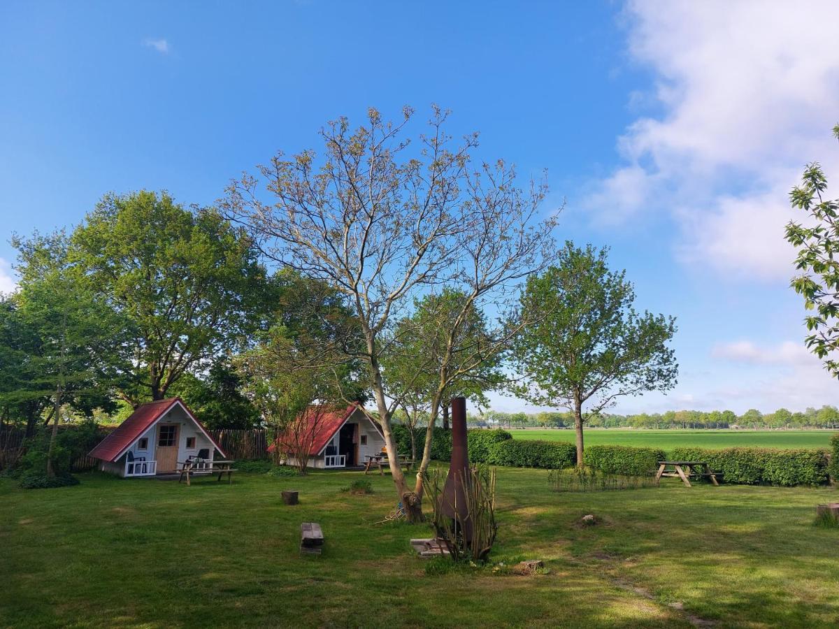 Slaaphuisjes Op Wielen Buitenwedde Westerwolde Luaran gambar