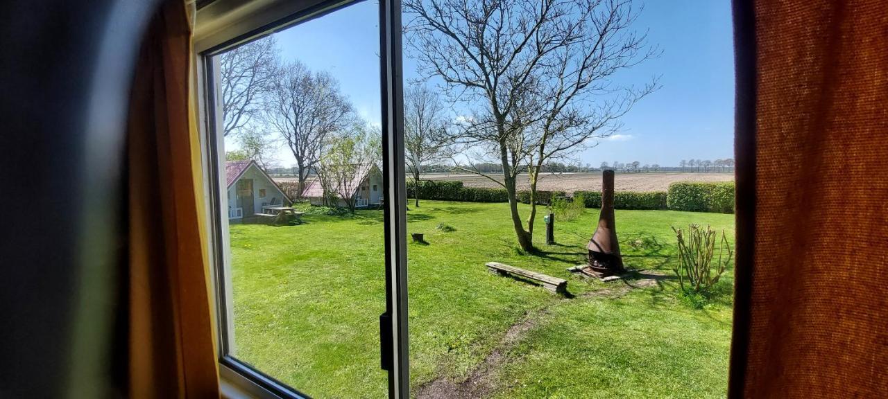 Slaaphuisjes Op Wielen Buitenwedde Westerwolde Luaran gambar
